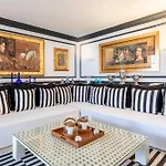 Villa Seafront Sea Diamant For 9 Guests *