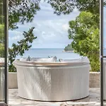 Villa Seafront Sea Diamant For 9 Guests *