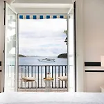 Seafront Sea Diamant For 9 Guests