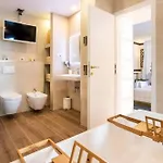 Vila Seafront Sea Diamant For 9 Guests