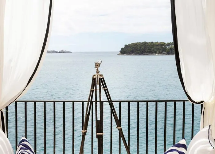 Seafront Sea Diamant For 9 Guests Villa