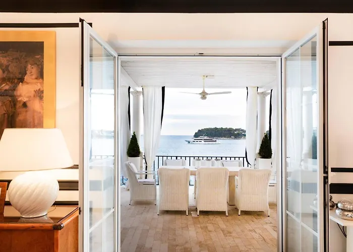 Seafront Sea Diamant For 9 Guests Villa Dubrovnik