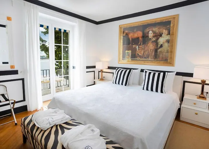 Seafront Sea Diamant For 9 Guests Villa