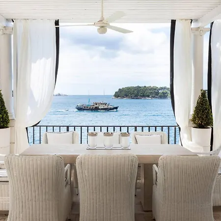 Seafront Sea Diamant For 9 Guests Villa